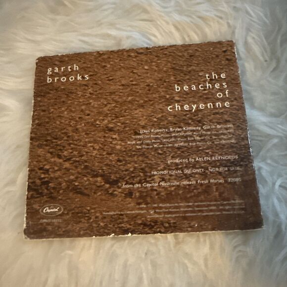 Garth Brook The Beaches Of Cheyenne Promotional Single - Picture 2 of 4